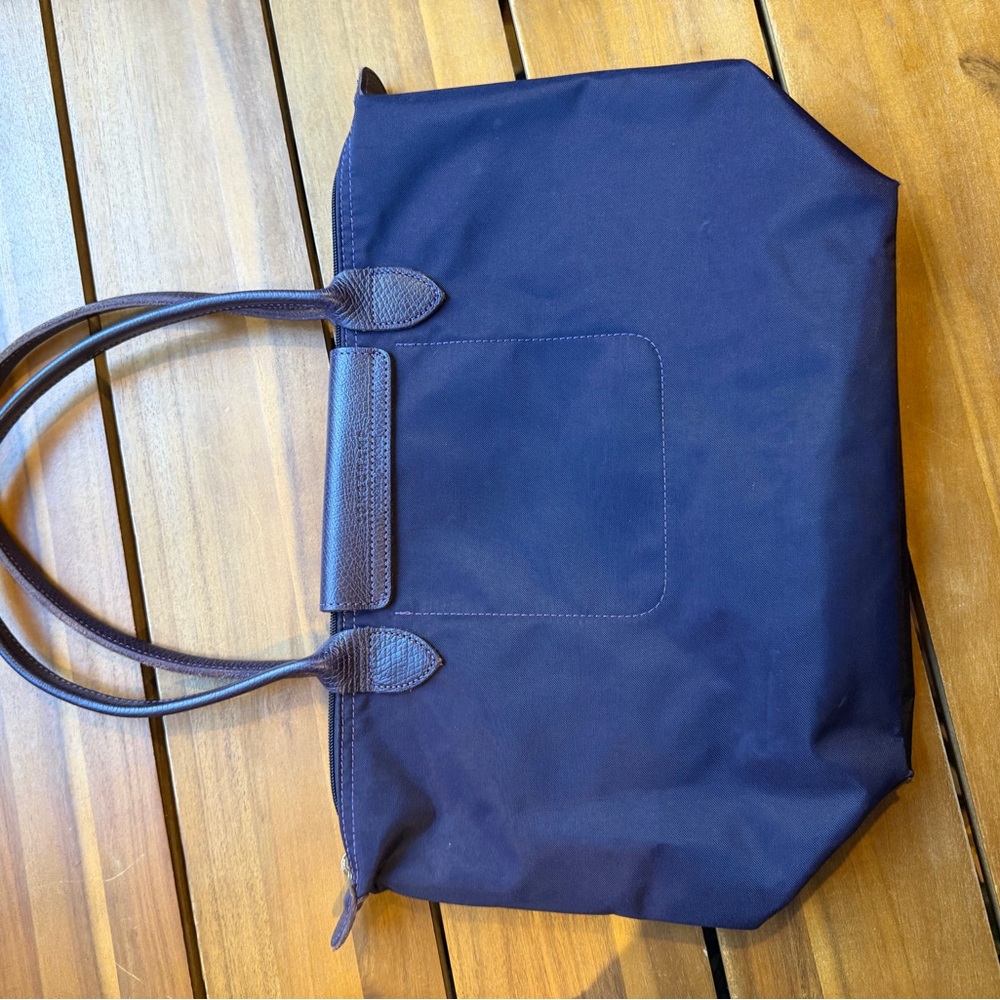 Purple on Purple Longchamp Tote Bag Medium - Picture 7 of 10